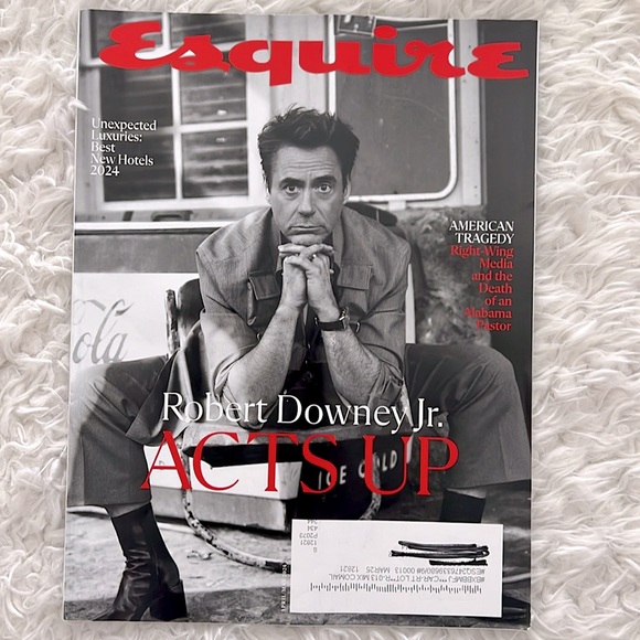 Esquire and Elle Magazines - Picture 2 of 10